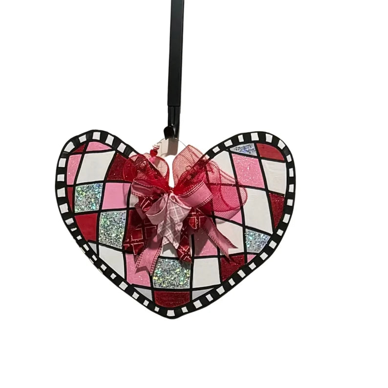 Valentines heart with lots of red, pink and plenty of glitter will make a great addition to your front door